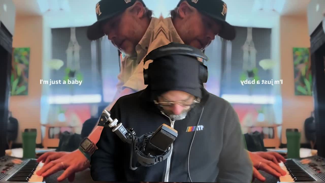 Cast video